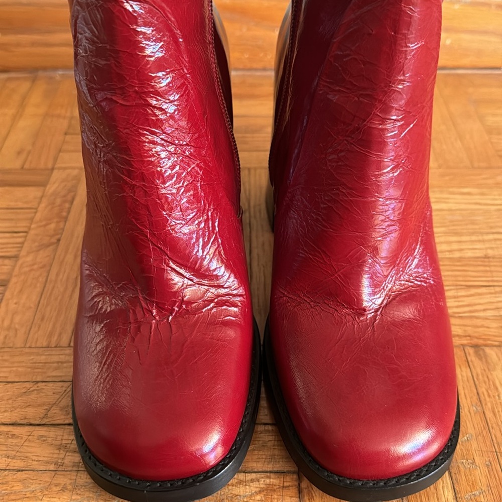 l'intervalle Red Boots - Picture 6 of 8